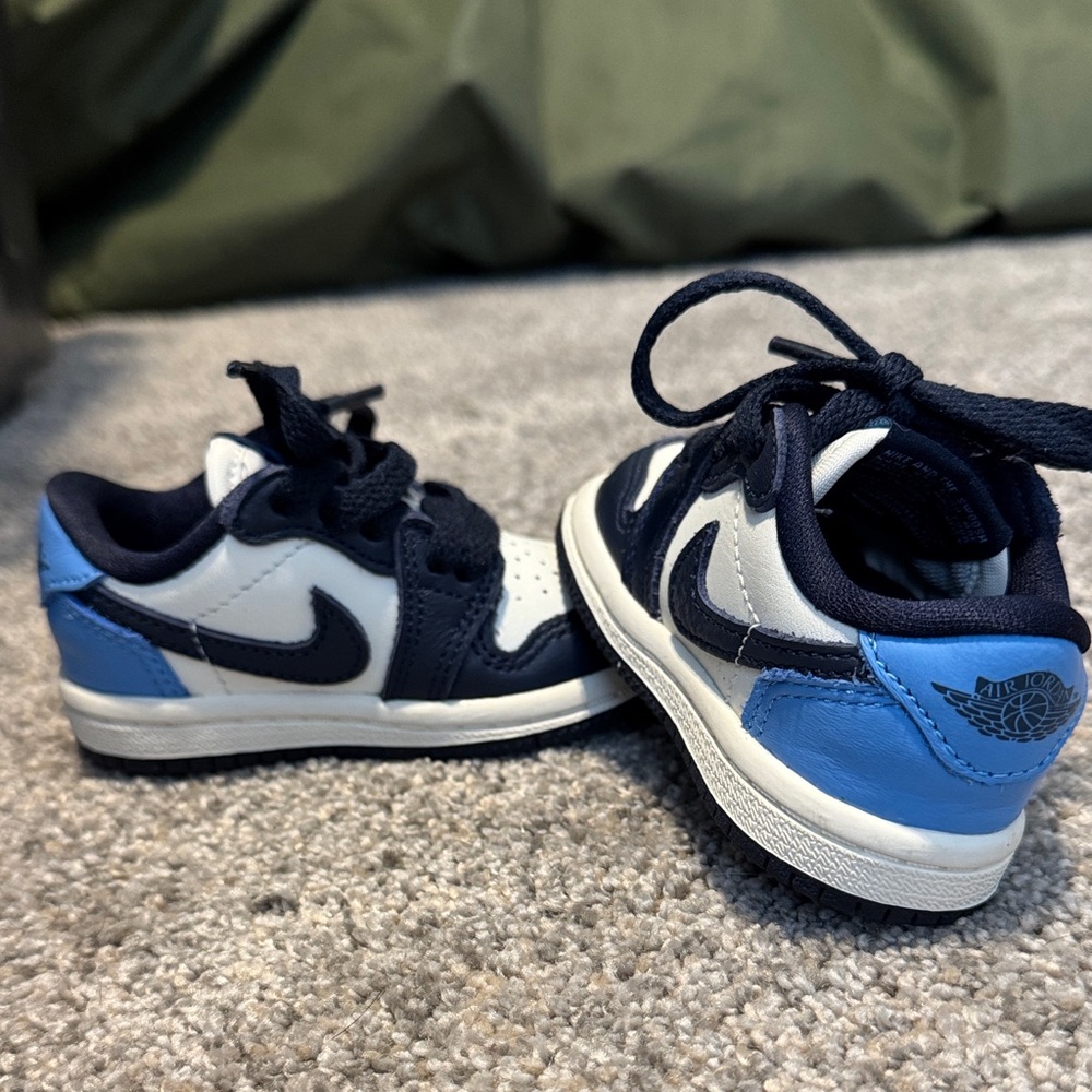 Nike Kids' Air Jordan’s Legacy Blue